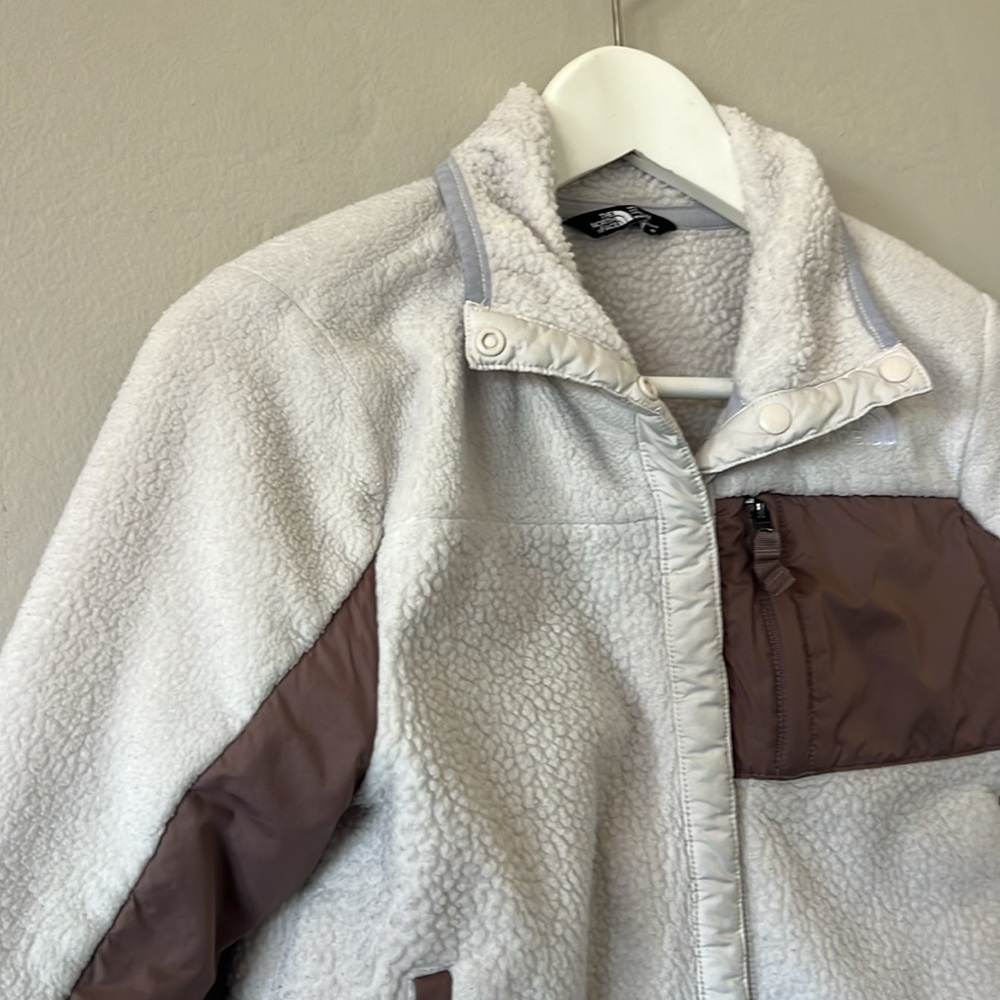 The North Face Girl's Fleece Mashup Gardenia White Jacket - Picture 5 of 9